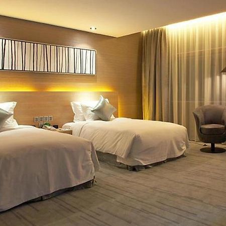 Logosun Hotel Wuhan Exterior foto